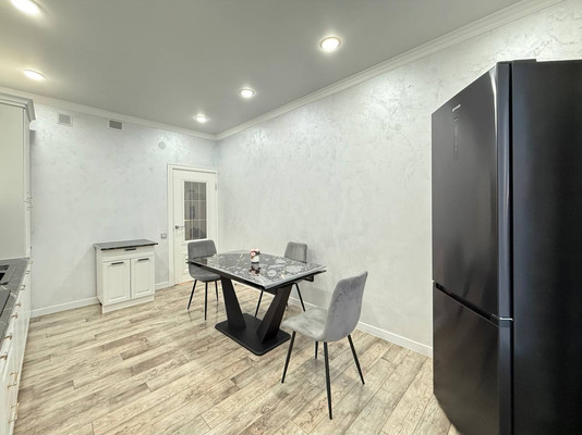 Продам двухкомнатную (2-комн.) квартиру, Тлостанова ул, 32, Нальчик г