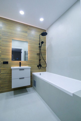 Продам двухкомнатную (2-комн.) квартиру, Большая Окружная 3-я ул, 243к5, Калининград г