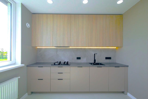 Продам двухкомнатную (2-комн.) квартиру, Большая Окружная 3-я ул, 243к5, Калининград г