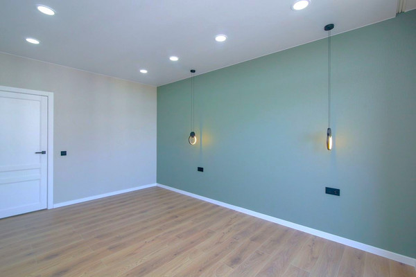 Продам двухкомнатную (2-комн.) квартиру, Большая Окружная 3-я ул, 243к5, Калининград г