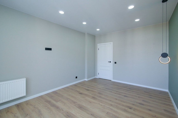 Продам двухкомнатную (2-комн.) квартиру, Большая Окружная 3-я ул, 243к5, Калининград г