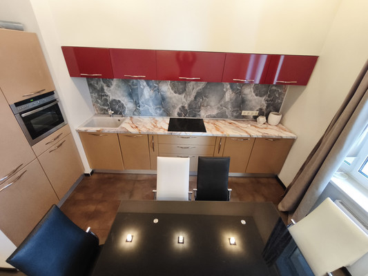 Продам трехкомнатную (3-комн.) квартиру, Петрозаводская ул, 13а, Санкт-Петербург г