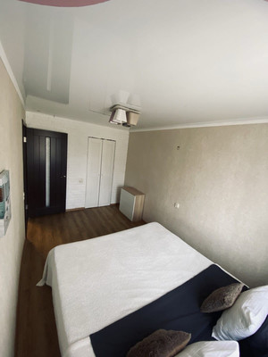 Продам двухкомнатную (2-комн.) квартиру, Крымских Партизан ул, 31, Симферополь г