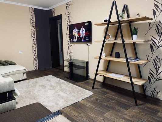 Продам двухкомнатную (2-комн.) квартиру, Крымских Партизан ул, 31, Симферополь г