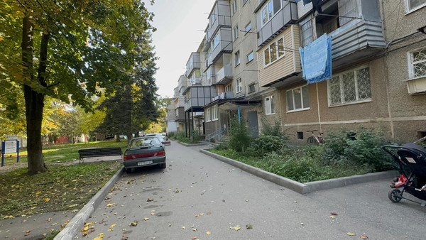Продам двухкомнатную (2-комн.) квартиру, Неделина ул, 21, Нальчик г