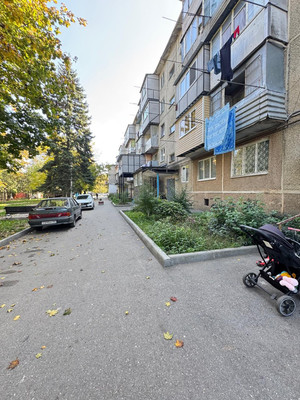 Продам двухкомнатную (2-комн.) квартиру, Неделина ул, 21, Нальчик г