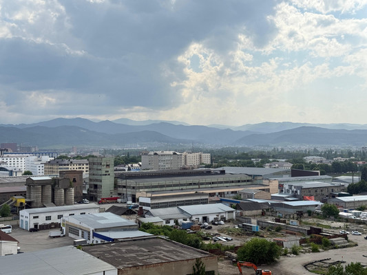 Продам трехкомнатную (3-комн.) квартиру, Эльбрусская ул, 19кг, Нальчик г