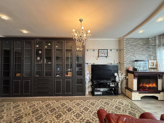 Продам двухкомнатную (2-комн.) квартиру, Вишневая ул, 2, Чехов г