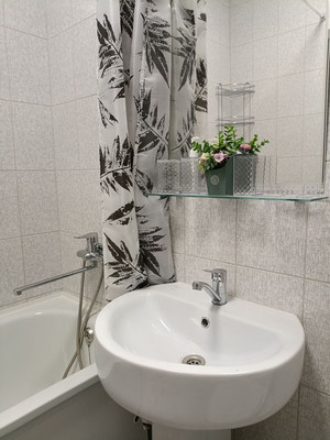 Продам однокомнатную (1-комн.) квартиру, Природная ул, 10Бк1, Знаменский п