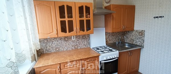 Продам двухкомнатную (2-комн.) квартиру, Ленина пр-кт, 65, Тосно г