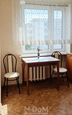 Продам двухкомнатную (2-комн.) квартиру, Ленина пр-кт, 65, Тосно г