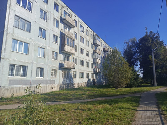 Продам трехкомнатную (3-комн.) квартиру, Манина пл, 9, Войсковицы п