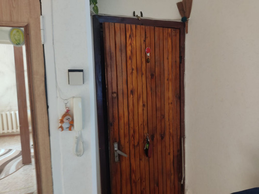 Продам трехкомнатную (3-комн.) квартиру, Манина пл, 9, Войсковицы п