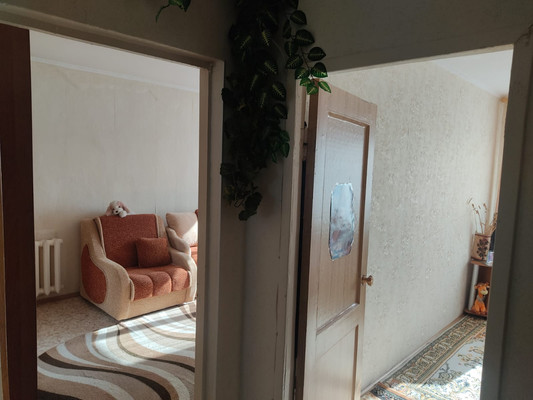 Продам трехкомнатную (3-комн.) квартиру, Манина пл, 9, Войсковицы п