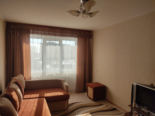 Продам трехкомнатную (3-комн.) квартиру, Манина пл, 9, Войсковицы п