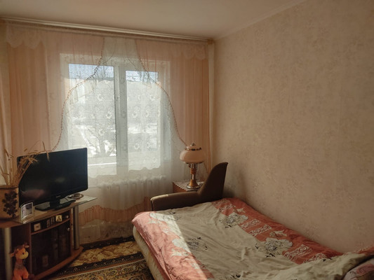 Продам трехкомнатную (3-комн.) квартиру, Манина пл, 9, Войсковицы п