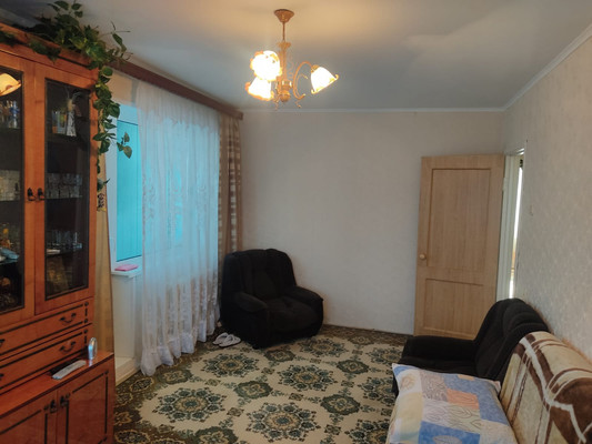 Продам трехкомнатную (3-комн.) квартиру, Манина пл, 9, Войсковицы п