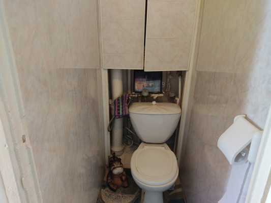 Продам трехкомнатную (3-комн.) квартиру, Манина пл, 9, Войсковицы п