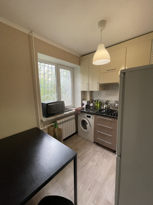 Продам двухкомнатную (2-комн.) квартиру, Ульянова Дмитрия ул, 34, Ялта г