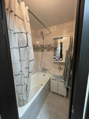 Продам двухкомнатную (2-комн.) квартиру, Ульянова Дмитрия ул, 34, Ялта г