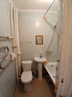 Продам однокомнатную (1-комн.) квартиру, Калинина ул, 124А, Тихорецк г