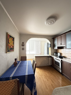 Продам двухкомнатную (2-комн.) квартиру, 40 лет Октября ул, 1, Гаспра пгт