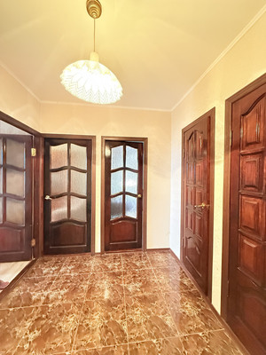 Продам двухкомнатную (2-комн.) квартиру, 40 лет Октября ул, 1, Гаспра пгт