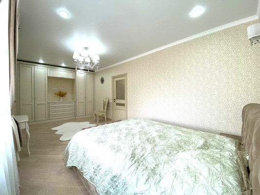 Продам трехкомнатную (3-комн.) квартиру, Передовая ул, 201, Тихорецк г