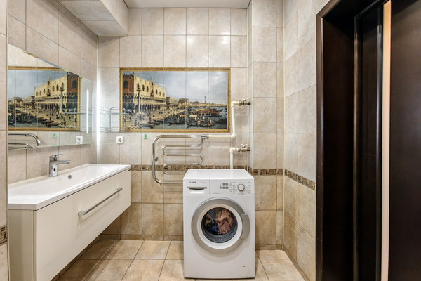 Продам двухкомнатную (2-комн.) квартиру, Комсомольский пр-кт, 19а, Челябинск г
