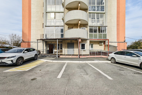 Продам двухкомнатную (2-комн.) квартиру, Комсомольский пр-кт, 19а, Челябинск г
