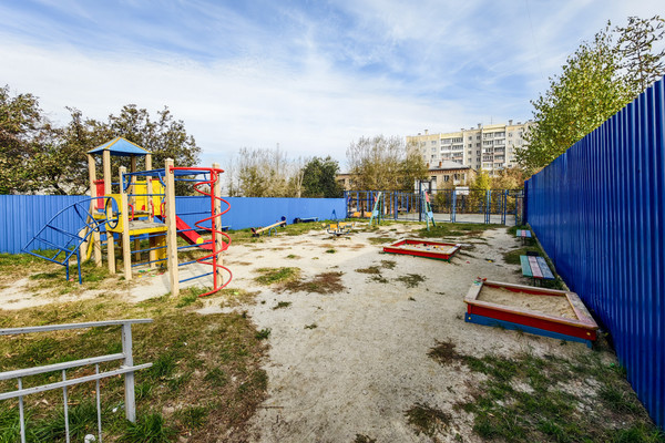 Продам двухкомнатную (2-комн.) квартиру, Комсомольский пр-кт, 19а, Челябинск г