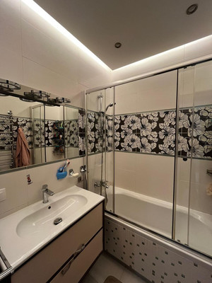 Продам двухкомнатную (2-комн.) квартиру, Майский пер, 1, Калининград г