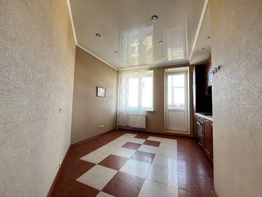 Продам двухкомнатную (2-комн.) квартиру, Маршала Чуйкова ул, 62, Казань г