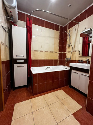 Продам двухкомнатную (2-комн.) квартиру, Маршала Чуйкова ул, 62, Казань г