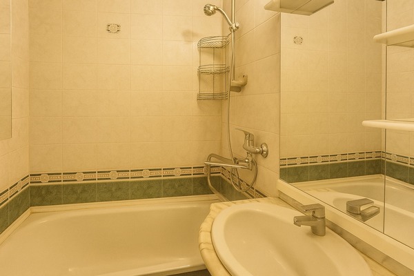Продам трехкомнатную (3-комн.) квартиру, Люблинская ул, 171, Москва г