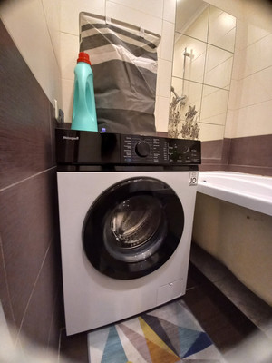 Продам трехкомнатную (3-комн.) квартиру, Пионерская ул, 379к2, Майкоп г