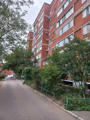 Продам трехкомнатную (3-комн.) квартиру, Пионерская ул, 379к2, Майкоп г