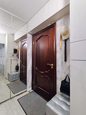 Продам однокомнатную (1-комн.) квартиру, Батайский проезд, , 9, Москва г