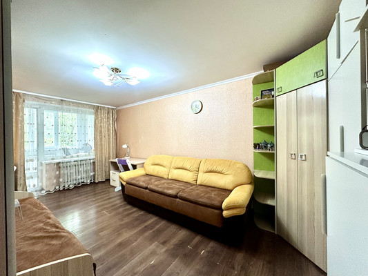 Продам трехкомнатную (3-комн.) квартиру, Николая Ветошникова ул, 31, Астрахань г