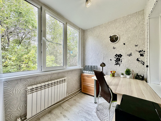 Продам трехкомнатную (3-комн.) квартиру, Николая Ветошникова ул, 31, Астрахань г
