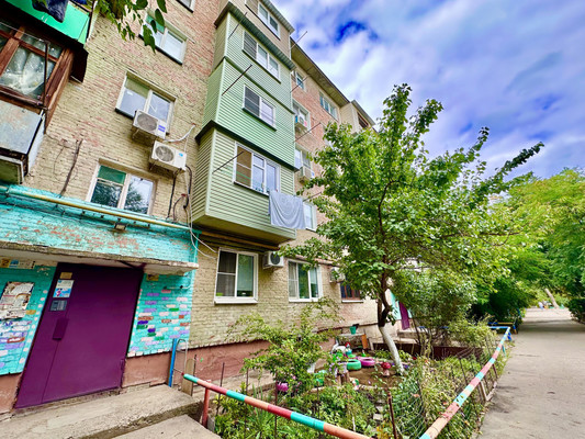 Продам трехкомнатную (3-комн.) квартиру, Николая Ветошникова ул, 31, Астрахань г
