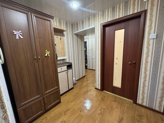 Продам двухкомнатную (2-комн.) квартиру, Деповская ул, 162А, Ишим г