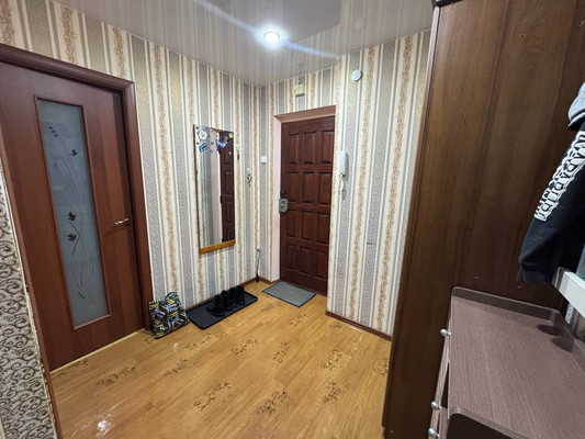 Продам двухкомнатную (2-комн.) квартиру, Деповская ул, 162А, Ишим г