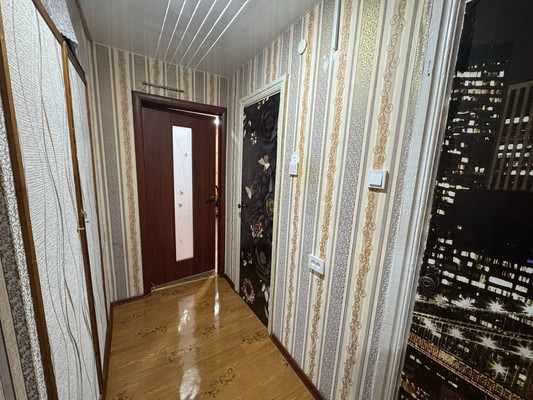 Продам двухкомнатную (2-комн.) квартиру, Деповская ул, 162А, Ишим г