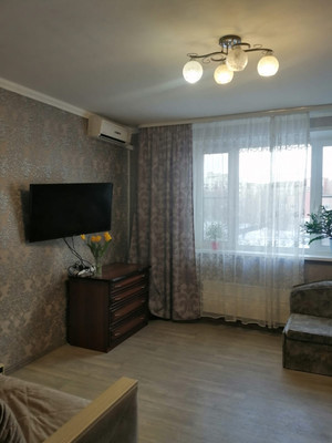 Продам трехкомнатную (3-комн.) квартиру, Чечёрский проезд, 84, Москва г