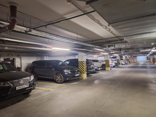 Сдам машиноместо 10 м2, Хошимина ул, 16, Санкт-Петербург г