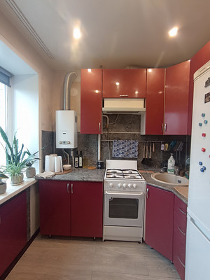 Продам однокомнатную (1-комн.) квартиру, Большая Санкт-Петербургская ул, 24, Великий Новгород г