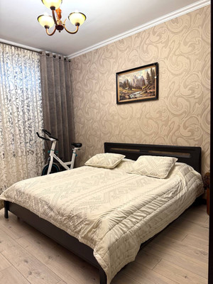 Продам двухкомнатную (2-комн.) квартиру, Кешокова ул, 81, Нальчик г