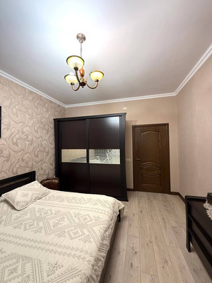 Продам двухкомнатную (2-комн.) квартиру, Кешокова ул, 81, Нальчик г