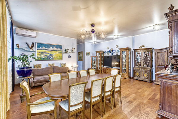 Продам трехкомнатную (3-комн.) квартиру, Центральная ул, 27, Первомайское п